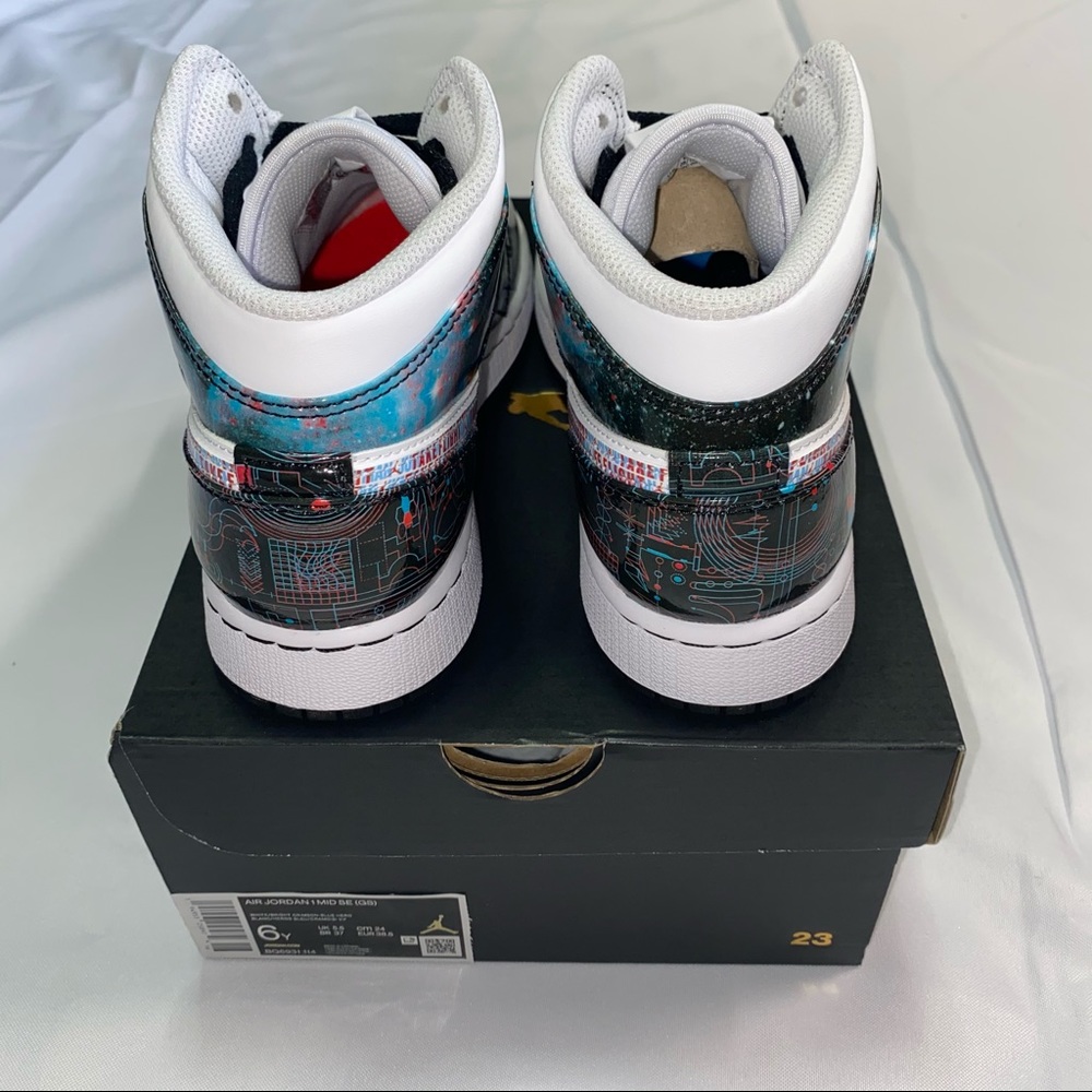 Nike Air Jordan 1 Mid GS Take Flight 6Y 7.5W - Picture 4 of 5